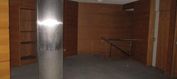 112m² Commercial property in Pacos de Ferreira, Portugal No. 71538 7