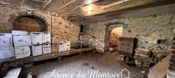 Casa de 2 dormitorios en Trancault, France No. 266555 24