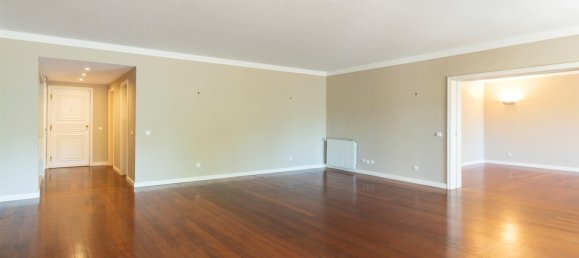 4 bedrooms Duplex in Porto, Portugal No. 137099 4