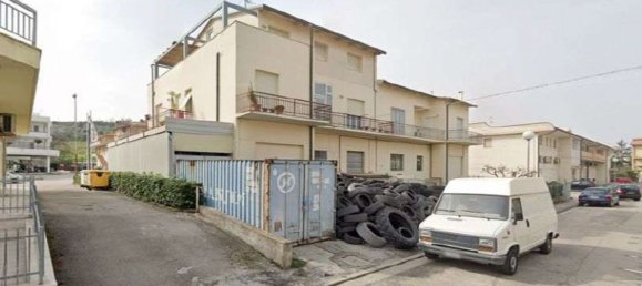 4 rooms Apartment in Porto San Giorgio, Italy No. 93322 8