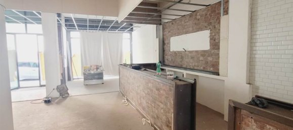 2 rooms Commercial property in Belpasso, Italy No. 46071 7