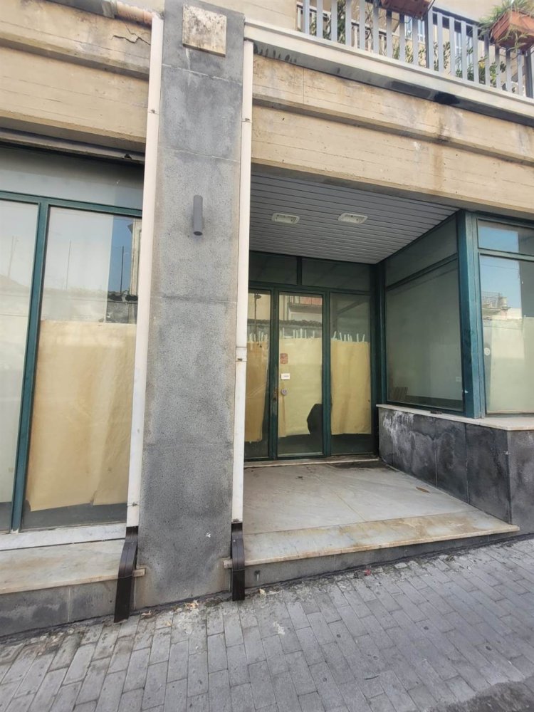 2 rooms Commercial property in Belpasso, Italy No. 46071