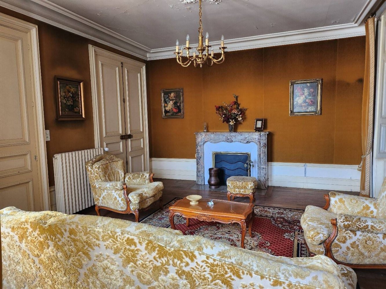 Edificio en Jarnac, France 519 m² No. 111033