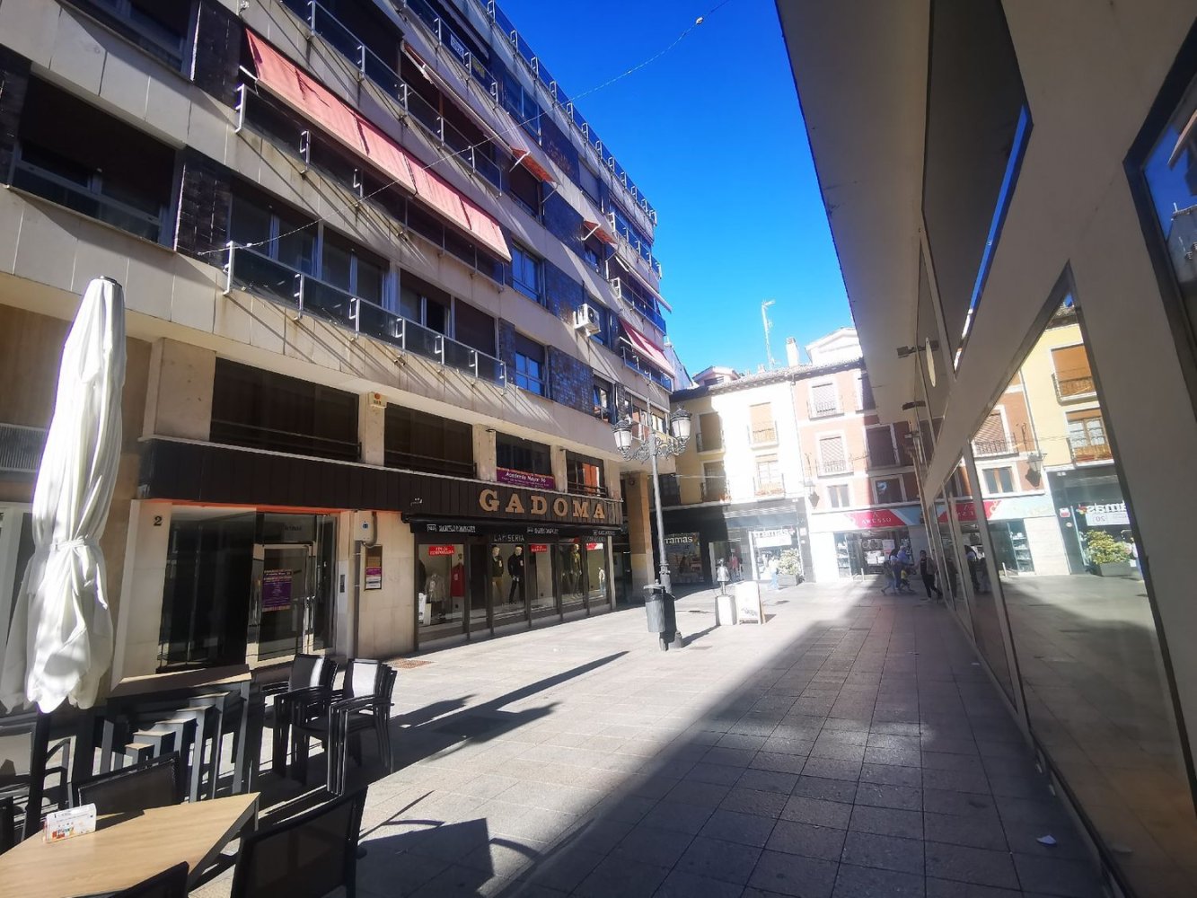 Apartamento de 4 dormitorios en Palencia, Spain No. 28634