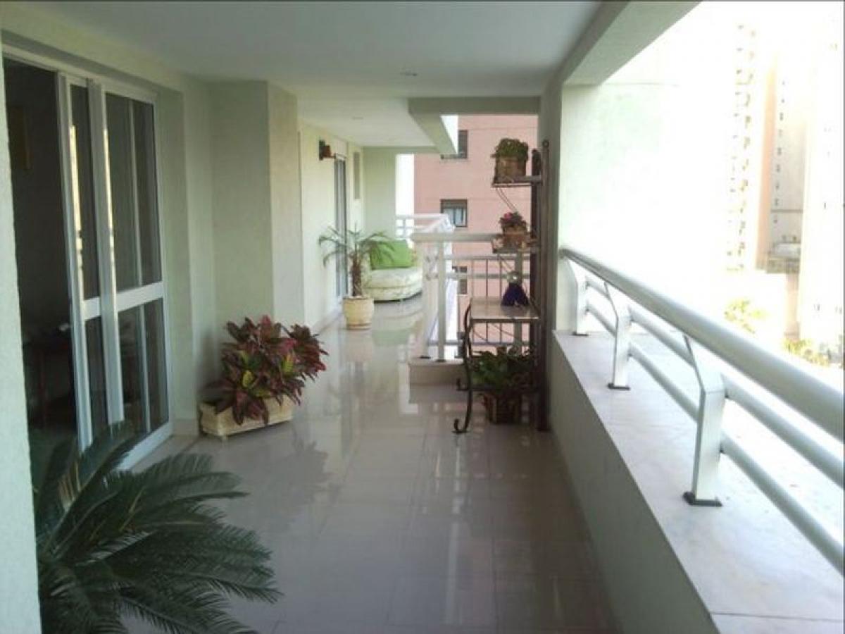 Apartamento de 4 dormitorios en Sao Paulo, Brazil No. 515413