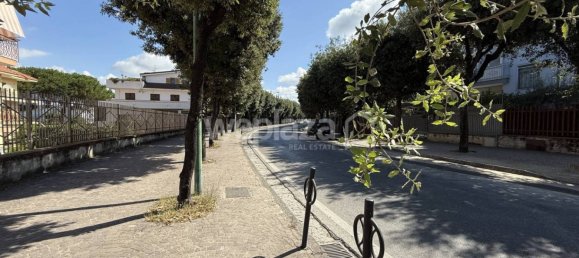 2 bedrooms Apartment in San Sebastiano al Vesuvio, Italy No. 296302 2