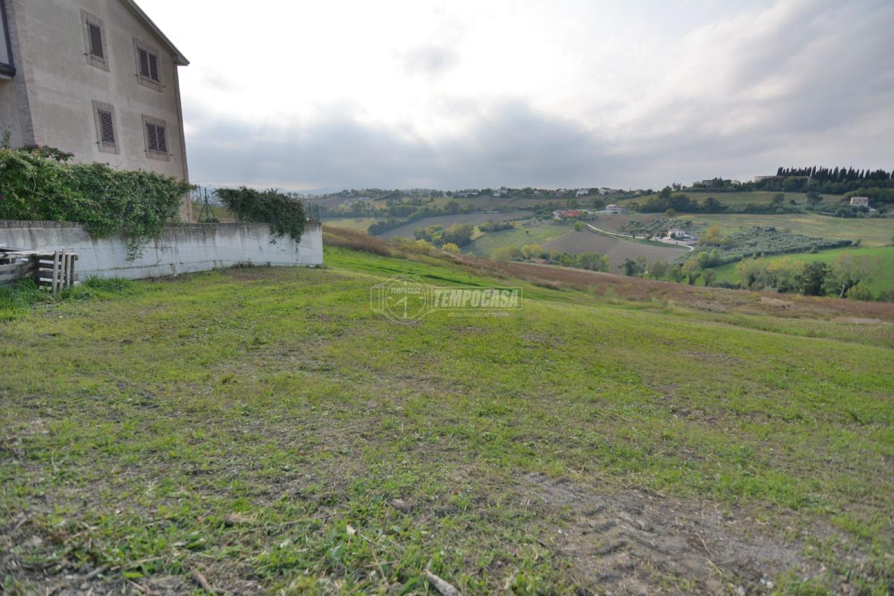 Terreno en Montefano, Italy 780 m² No. 149448