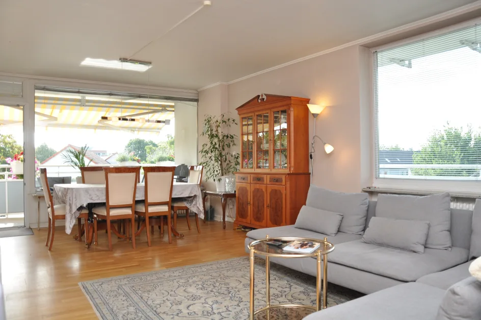 Apartamento de 3 dormitorios en Dusseldorf, Germany No. 324825