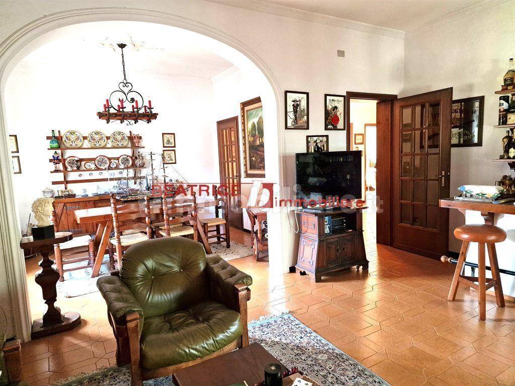 6 chambres Villa à Lucca, Italy No. 196855