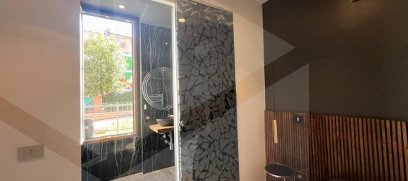 2 rooms Apartment in Bologna, Italy No. 21397 5