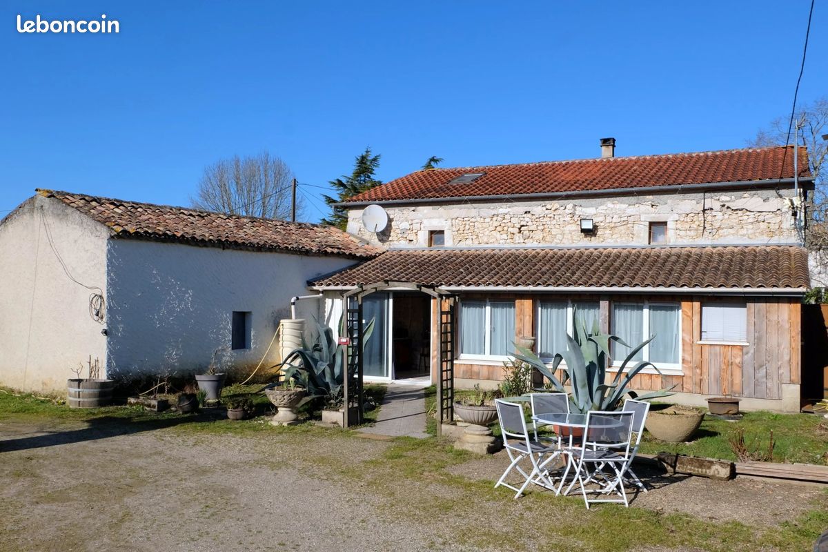 Casa de 3 dormitorios en Eymet, France No. 343865