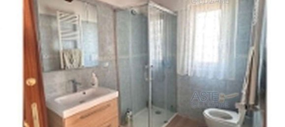 5 rooms Apartment in Città Sant'Angelo, Italy No. 268968 23