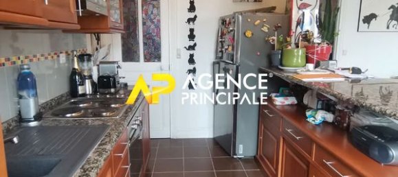 1 bedroom Apartment in Bezons, France No. 177974 4