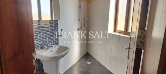 4 غرف نوم منزل في Qala, Malta رقم 6213 30