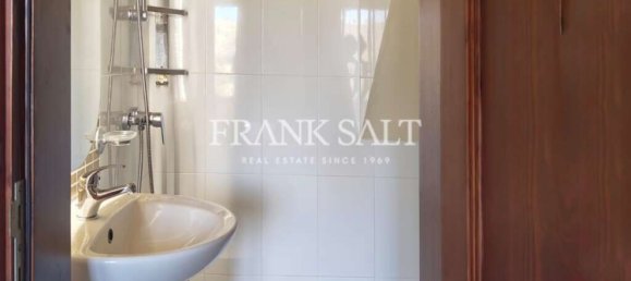 4 غرف نوم منزل في Qala, Malta رقم 6213 28