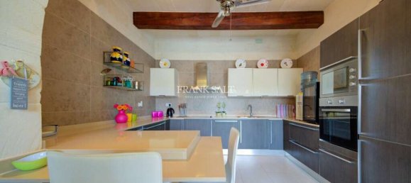 4 غرف نوم منزل في Qala, Malta رقم 6213 14