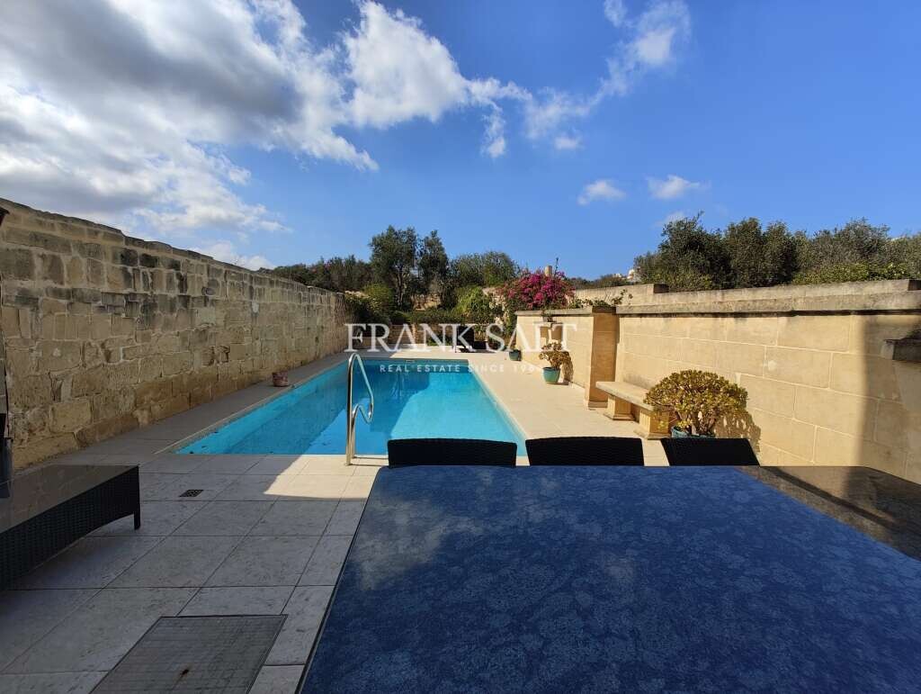 4 غرف نوم منزل في Qala, Malta رقم 6213