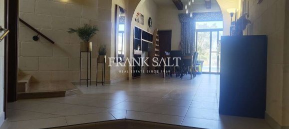 4 غرف نوم منزل في Qala, Malta رقم 6213 8