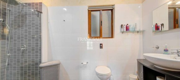 4 غرف نوم منزل في Qala, Malta رقم 6213 32