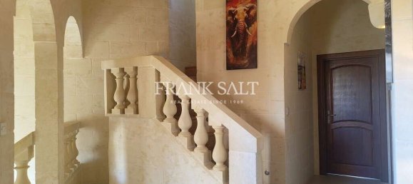4 غرف نوم منزل في Qala, Malta رقم 6213 26