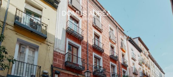 Apartamento de 2 dormitorios en Madrid, Spain No. 111300 10