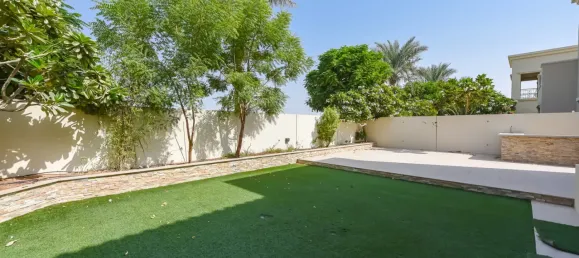 Вилла с 3 спальнями в Arabian Ranches 2, Дубай, ОАЭ № 105999 2