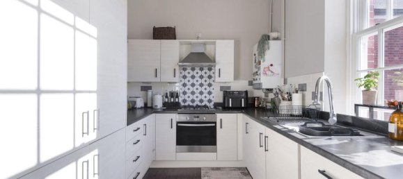 2 bedrooms Apartment in Epsom, United Kingdom No. 9703 26