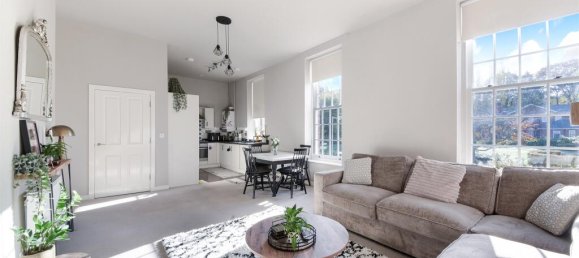 2 bedrooms Apartment in Epsom, United Kingdom No. 9703 3