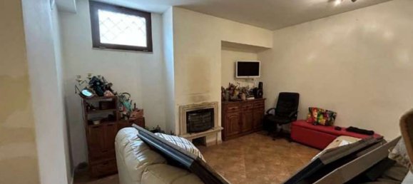 Apartamento de 7 habitaciónes en Pomezia, Italy No. 12621 14