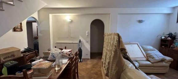 Apartamento de 7 habitaciónes en Pomezia, Italy No. 12621 15