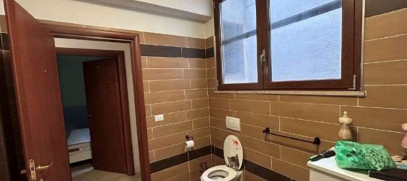 Apartamento de 7 habitaciónes en Pomezia, Italy No. 12621 4