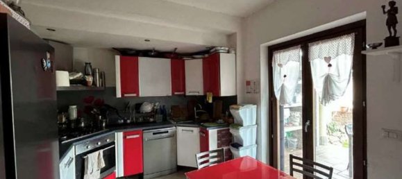 Apartamento de 7 habitaciónes en Pomezia, Italy No. 12621 17