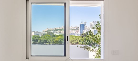 4 chambres Appartement à Cagliari, Italy No. 325959 9