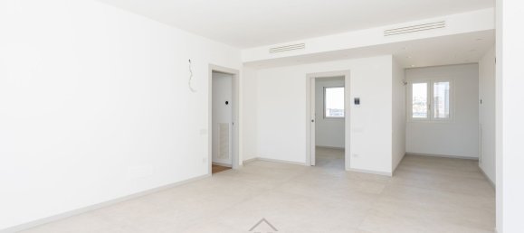 4 chambres Appartement à Cagliari, Italy No. 325959 7