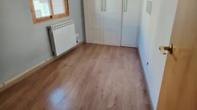 3 bedrooms House in Zaragoza, Spain No. 188959