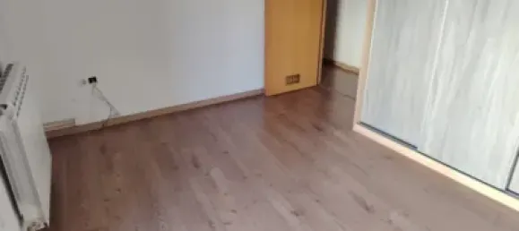 3 bedrooms House in Zaragoza, Spain No. 188959 4