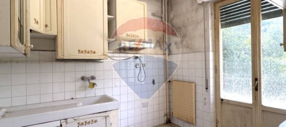 1 bedroom Apartment in Lumarzo, Italy No. 327933 2