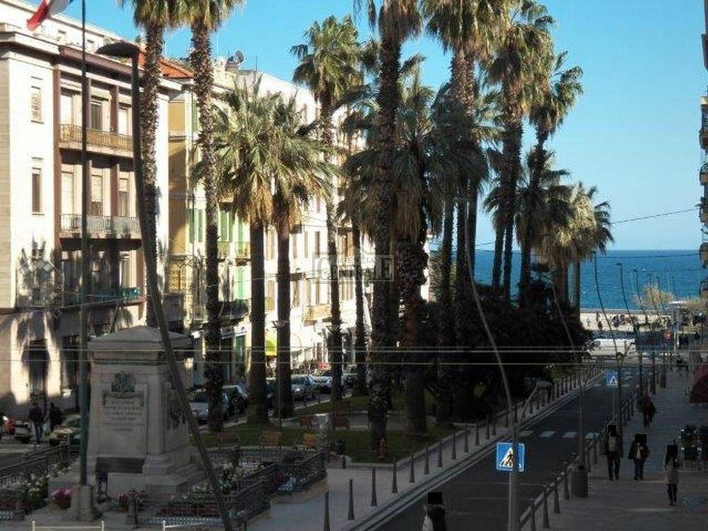 2 bedrooms Apartment in Sanremo, Italy No. 120228