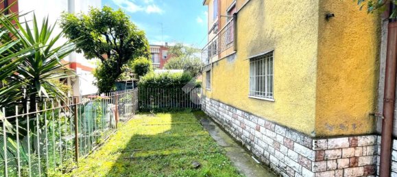 3 rooms House in Cremona, Italy No. 125800 13