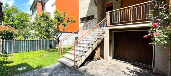 3 rooms House in Cremona, Italy No. 125800 32