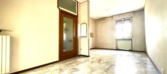 3 rooms House in Cremona, Italy No. 125800 4