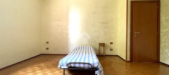 3 rooms House in Cremona, Italy No. 125800 24