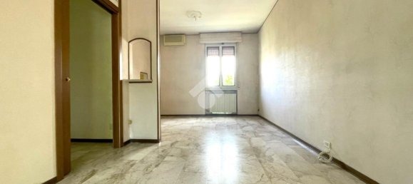 3 rooms House in Cremona, Italy No. 125800 2