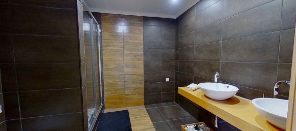 4 Schlafzimmer Haus in Quelfes, Portugal, Nr. 93089 18