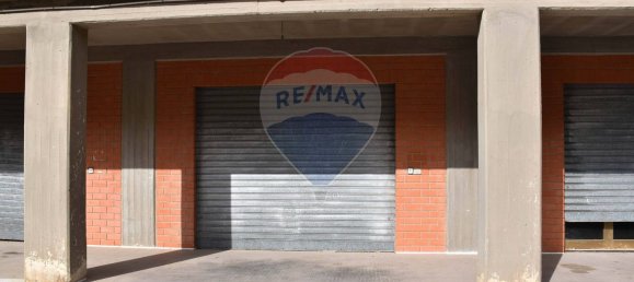 346m² Commercial property in Petralia Sottana, Italy No. 79080 7