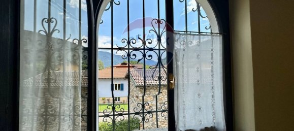 3 bedrooms Villa in Cannobio, Italy No. 270519 28