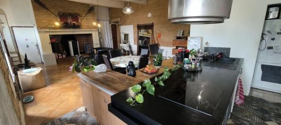 4 bedrooms House in L'Isle-Jourdain, France No. 300236 8