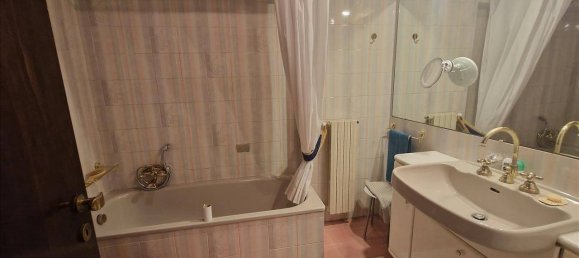 4 Schlafzimmer Wohnung in Siena, Italy, Nr. 176328 12