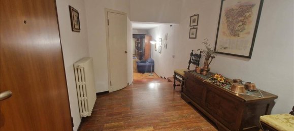4 Schlafzimmer Wohnung in Siena, Italy, Nr. 176328 13