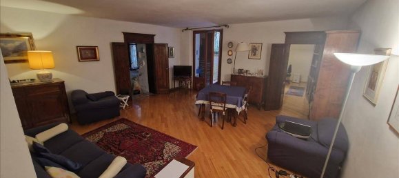 4 Schlafzimmer Wohnung in Siena, Italy, Nr. 176328 2